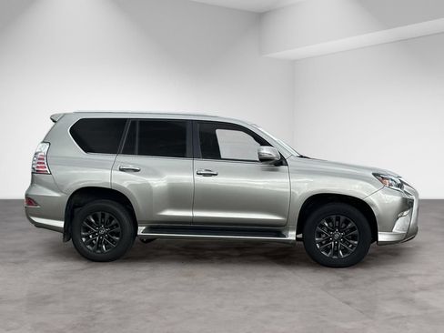 Used 2023 Lexus GX 460 Premium w/ Premium Package AWD/4WD image 8