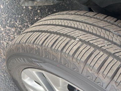 Used 2021 Toyota RAV4 XLE Premium AWD/4WD image 3