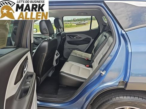 Used 2024 GMC Terrain SLT FWD image 24