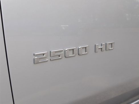 Used 2023 Chevrolet Silverado 2500 Custom w/ Custom Value Package image 10