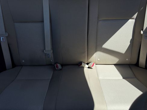 Used 2014 Toyota Corolla LE FWD image 18
