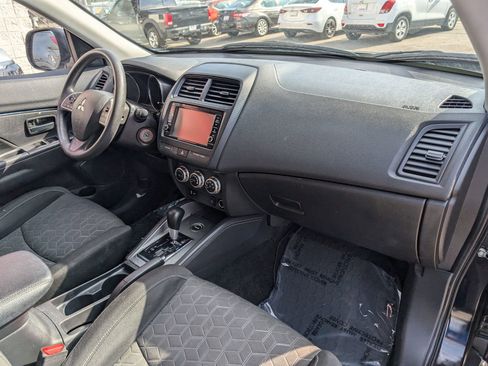 Used 2024 Mitsubishi Outlander Sport AWD image 13