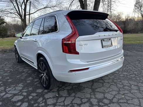 Certified 2024 Volvo XC90 B5 Plus w/ Protection Package Premier image 6