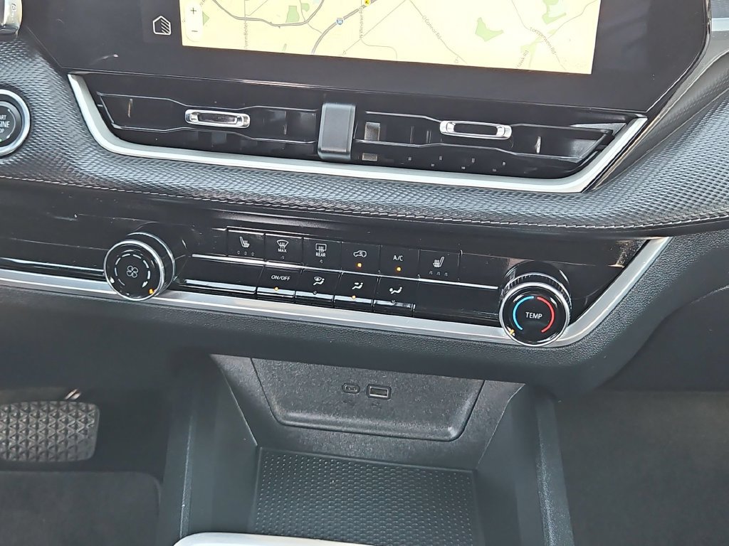 Used 2026 Chevrolet Equinox LT FWD image 19