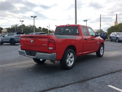 Used 2024 RAM 1500 Classic SLT image 6