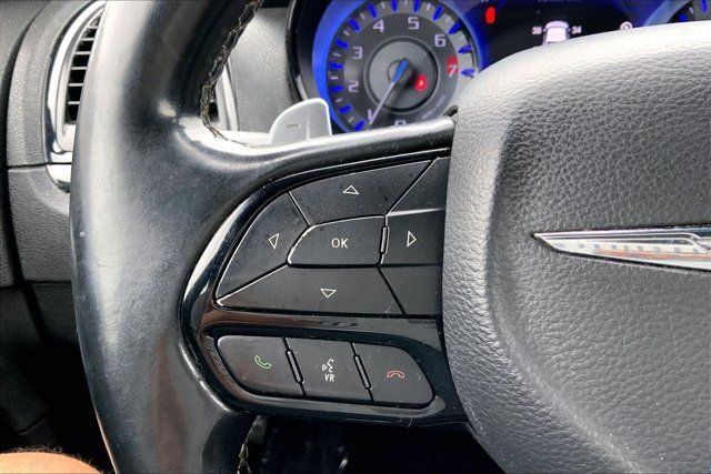 Used 2019 Chrysler 300 S RWD image 17