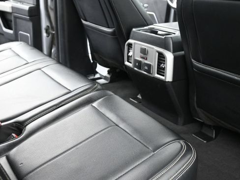 Used 2021 Ford F250 Lariat w/ Lariat Ultimate Package AWD/4WD image 10