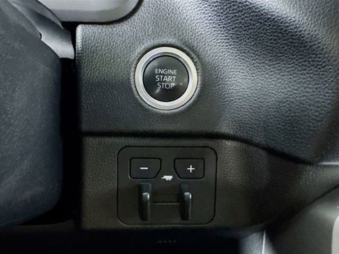 Used 2022 Toyota Tundra SR5 AWD/4WD image 14