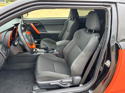 Used 2015 Scion tC FWD image 10