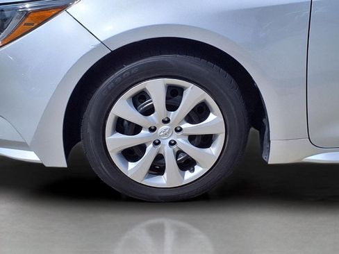 Used 2024 Toyota Corolla LE FWD image 9