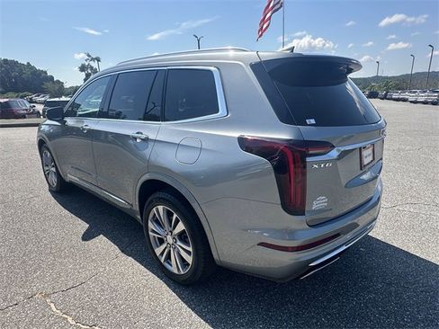 Used 2024 Cadillac XT6 Premium Luxury image 3