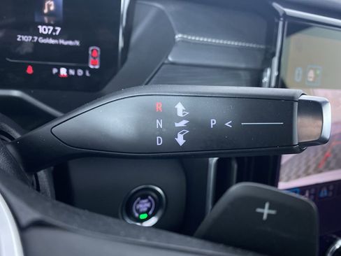 Certified 2025 GMC Acadia Elevation image 7