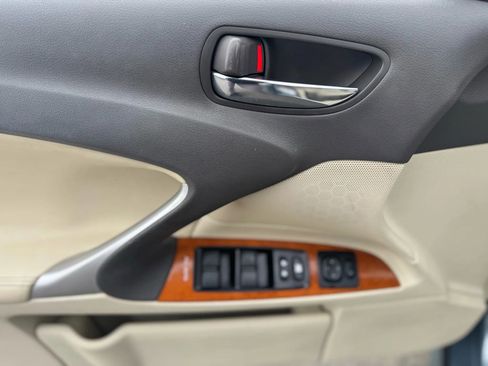 Used 2009 Lexus IS 250 image 19