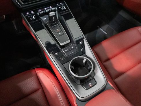 Certified 2023 Porsche 911 Carrera RWD image 18