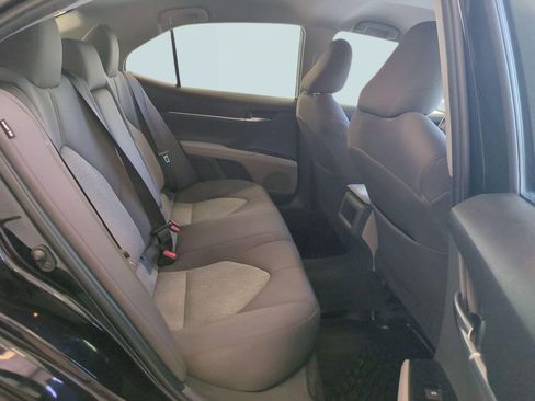 Used 2019 Toyota Camry FWD image 26
