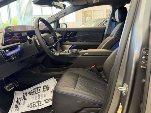 New 2026 Cadillac Optiq V w/ Magnus Launch Edition AWD/4WD image 15