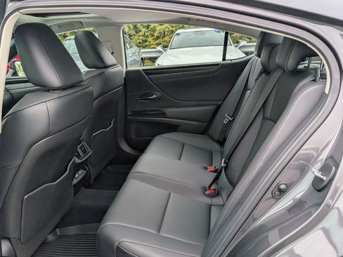 Certified 2025 Lexus ES 350 w/ Premium Package image 14