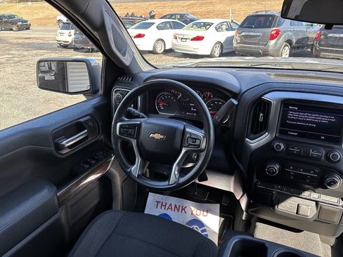 Used 2020 Chevrolet Silverado 1500 LT image 18