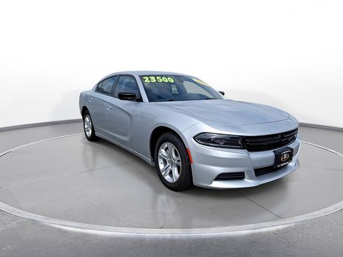 Used 2023 Dodge Charger SXT RWD image 2