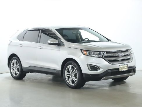 Used 2018 Ford Edge Titanium image 9