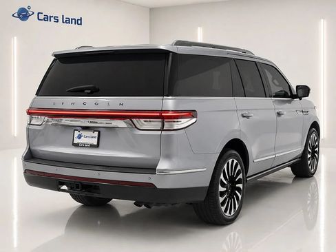 Used 2023 Lincoln Navigator Black Label AWD/4WD image 3