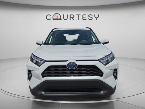 Certified 2023 Toyota RAV4 XLE Premium AWD/4WD image 8