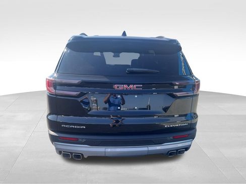 Used 2026 GMC Acadia Elevation w/ Elevation Premium Package FWD image 8