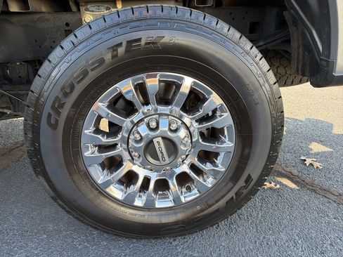 Used 2021 Ford F250 XLT w/ XLT Premium Package image 28