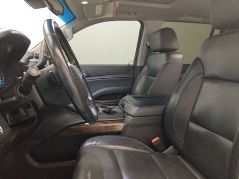 Used 2019 Chevrolet Tahoe LT AWD/4WD image 17