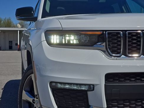 Used 2021 Jeep Grand Cherokee L Limited AWD/4WD image 9