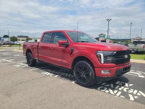 Certified 2025 Ford F150 Platinum AWD/4WD image 3