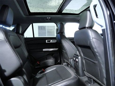 Certified 2023 Ford Explorer XLT w/ Equipment Group 202A image 12
