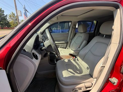 Used 2010 Chevrolet HHR LT FWD image 9