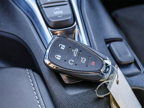 Used 2023 Chevrolet Camaro LT w/ Technology Package image 24