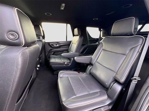 Used 2023 GMC Yukon SLT image 24