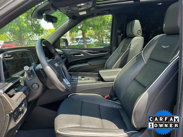 Used 2022 Cadillac Escalade ESV Sport w/ Touring Package RWD image 31