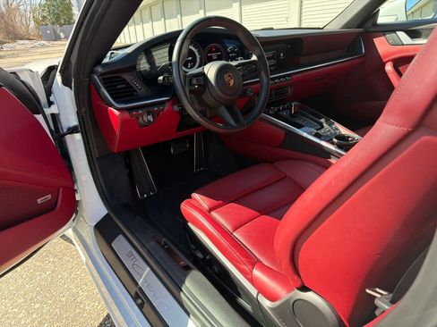 Certified 2022 Porsche 911 Carrera S RWD image 9