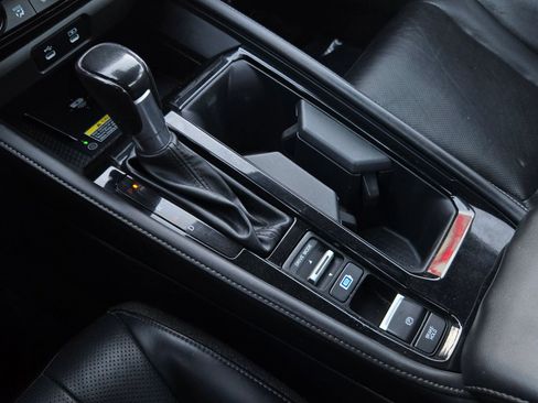 Used 2024 Honda Accord Touring image 17