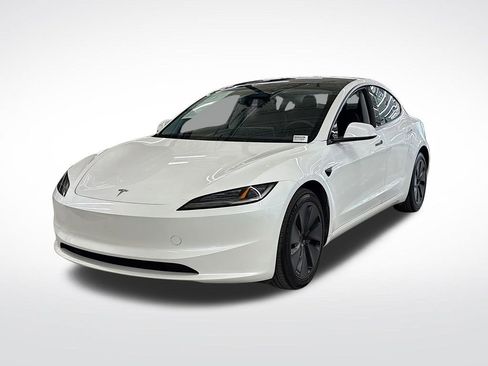 Used 2024 Tesla Model 3 Standard Range image 1