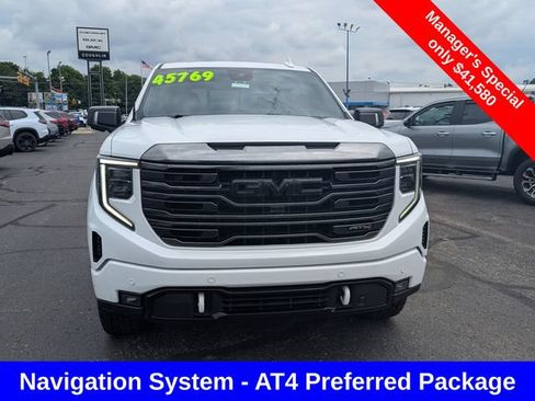 Used 2024 GMC Sierra 1500 AT4 w/ Technology Package AWD/4WD image 2