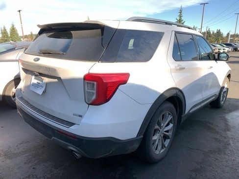 Used 2020 Ford Explorer Limited image 5