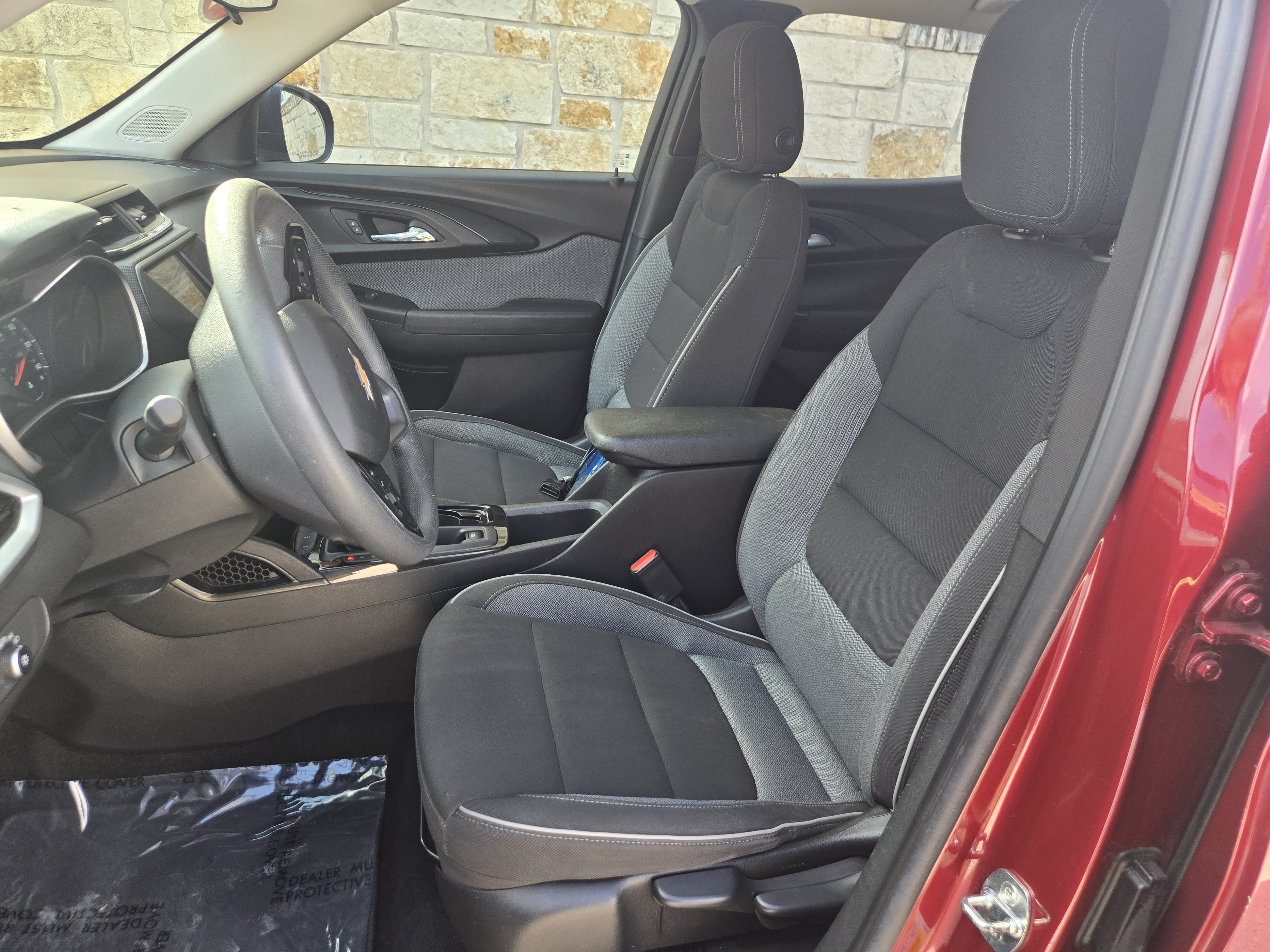 Used 2022 Chevrolet TrailBlazer LS FWD image 5