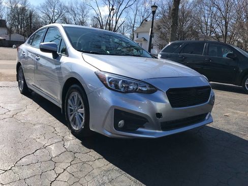 Used 2017 Subaru Impreza 2.0i Premium image 2