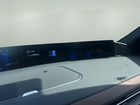 New 2026 Lincoln Navigator Reserve AWD/4WD image 16
