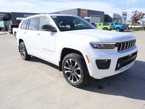 New 2025 Jeep Grand Cherokee L Overland w/ Luxury Tech Group IV AWD/4WD image 1