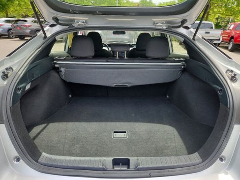 Certified 2022 Toyota Prius LE image 29