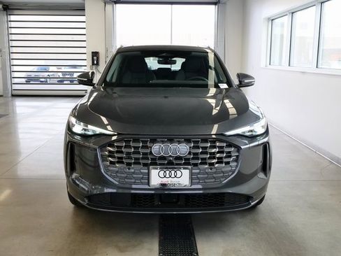 New 2025 Audi Q5 Prestige image 2