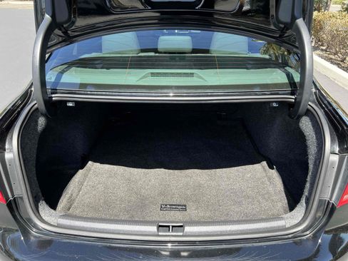 Used 2014 Volkswagen Passat 1.8T SE FWD image 6