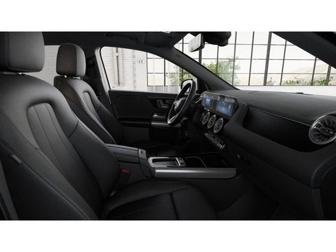 New 2026 Mercedes-Benz GLA 250 4MATIC image 4