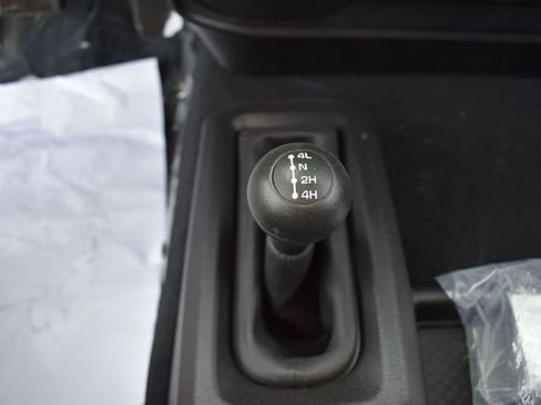 New 2024 RAM 2500 Tradesman w/ Chrome Appearance Group image 34